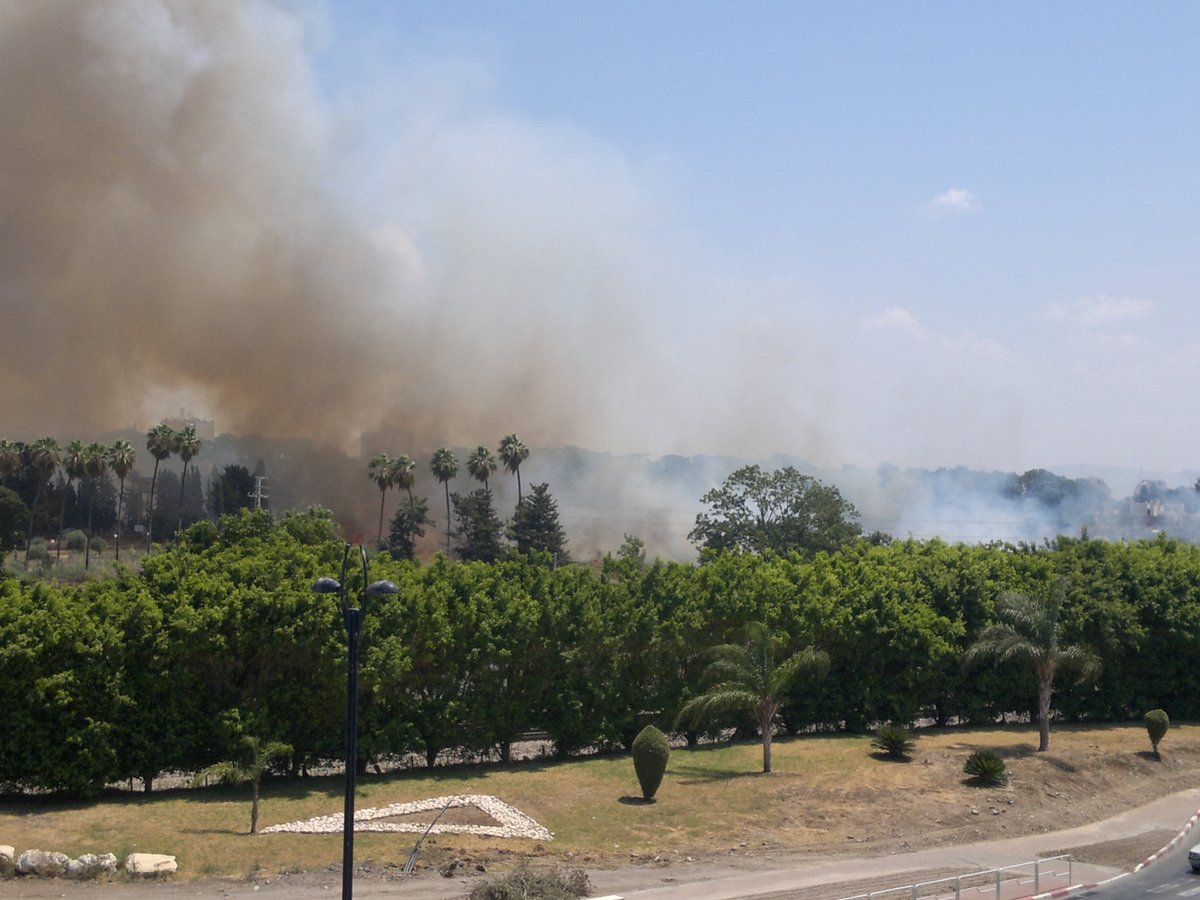 שריפת ענק ביסוד המעלה; תושבים פונו