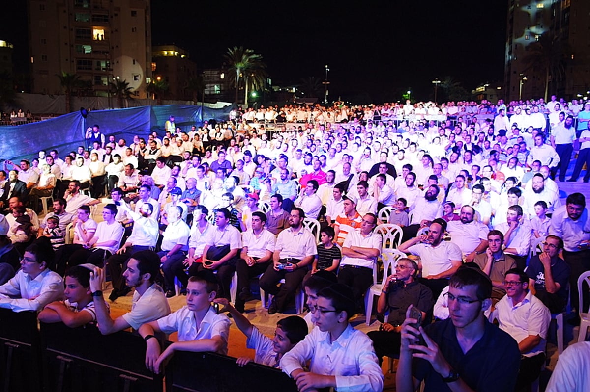 מרדכי בן דוד בבת-ים: גלריית ענק