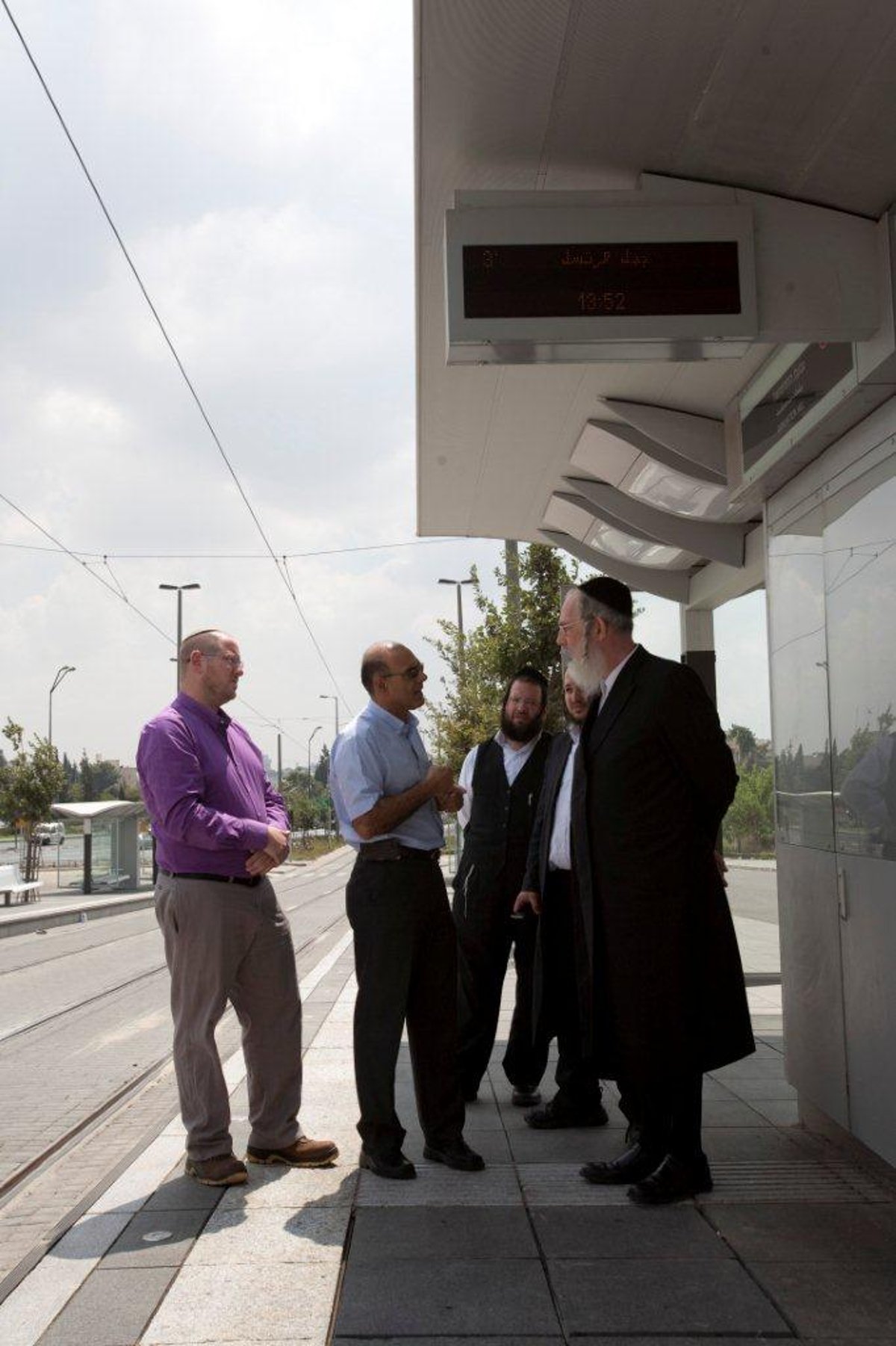 הנוסע החרדי הראשון ברכבת הקלה