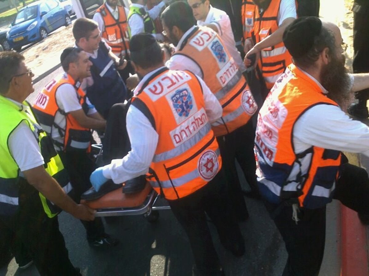 'שמענו בום אדיר. אנשים נפלו על הריצפה, הכל היה מלא עשן'