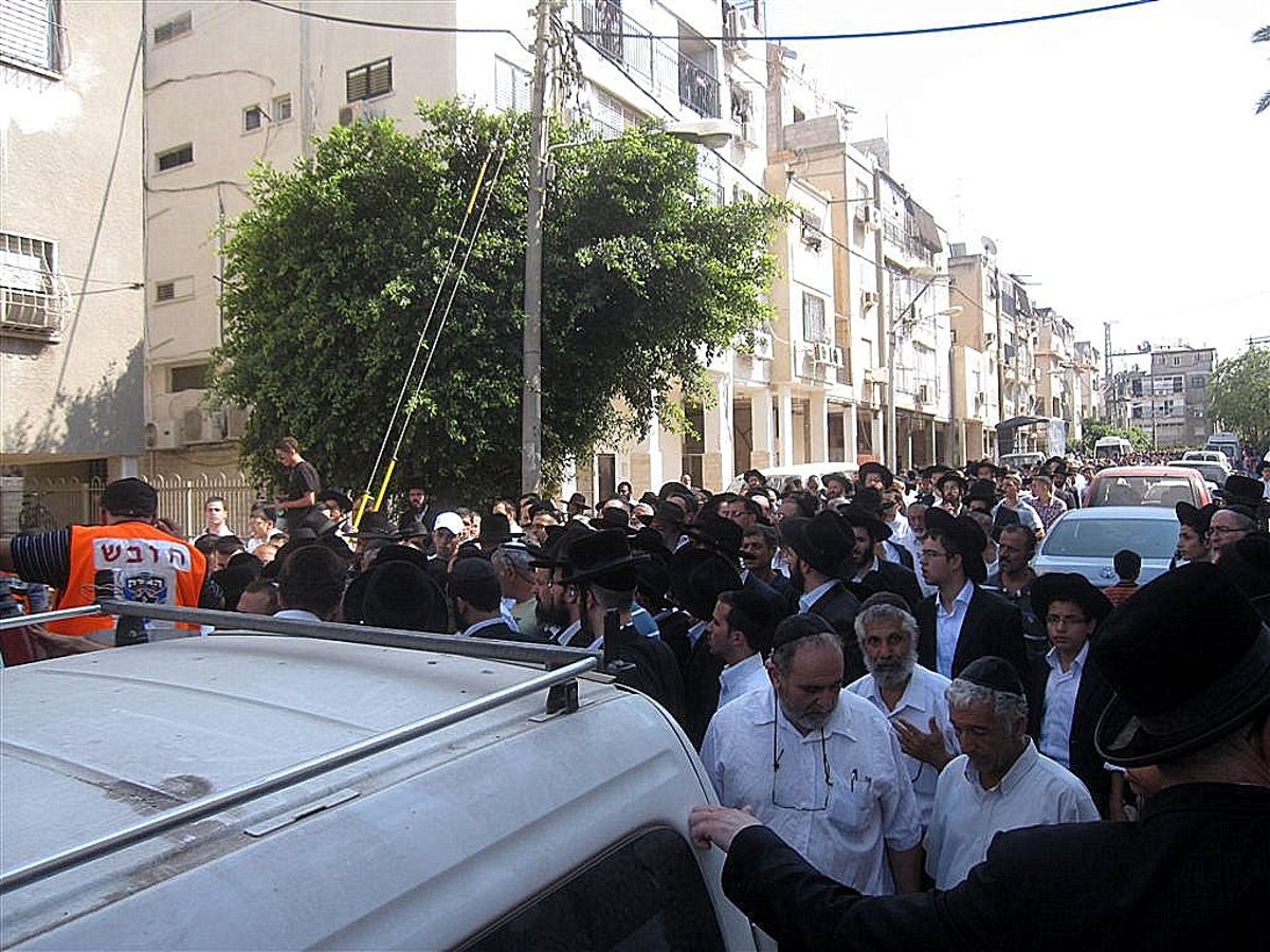 צעדת הדמעות: אפרת כהן הובאה למנוחות