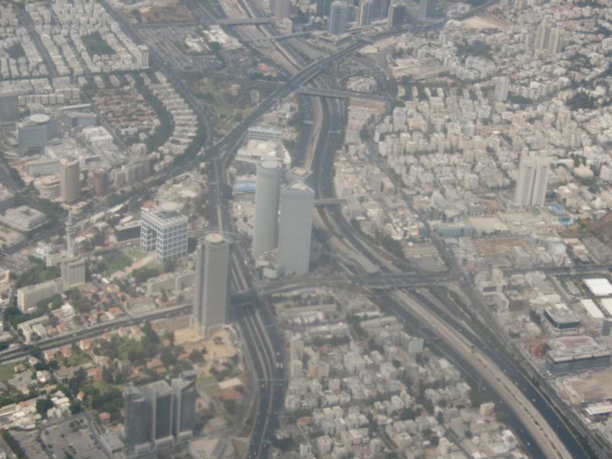 ה'פינאלה': יעקב וידר בגונדולה משייט 'על המים' בעיר ונציה