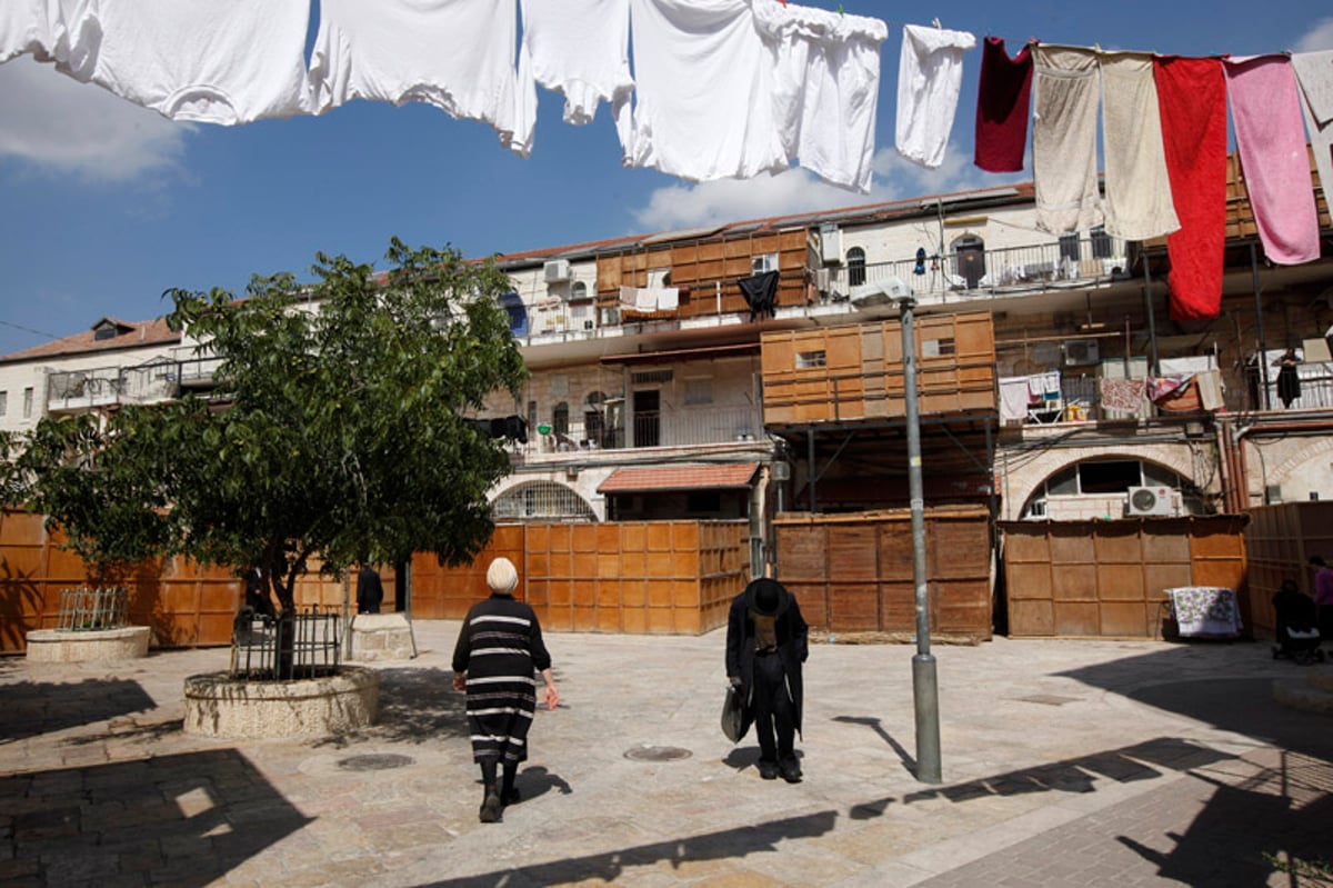 כיכר היום: מאה שערים מוכנה לסוכות