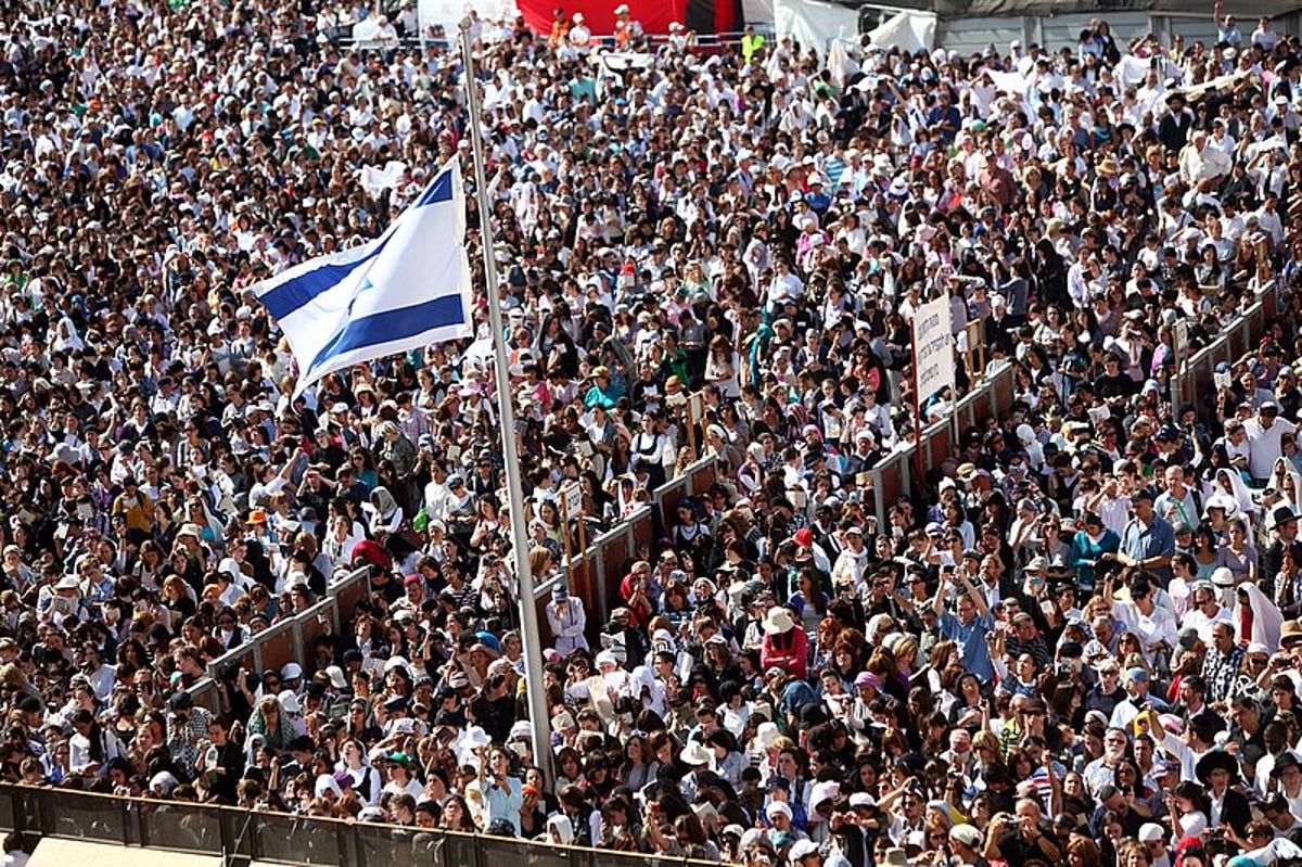 נערכים: מעמד ברכת הכוהנים הוקדש לזכותו של גלעד שליט