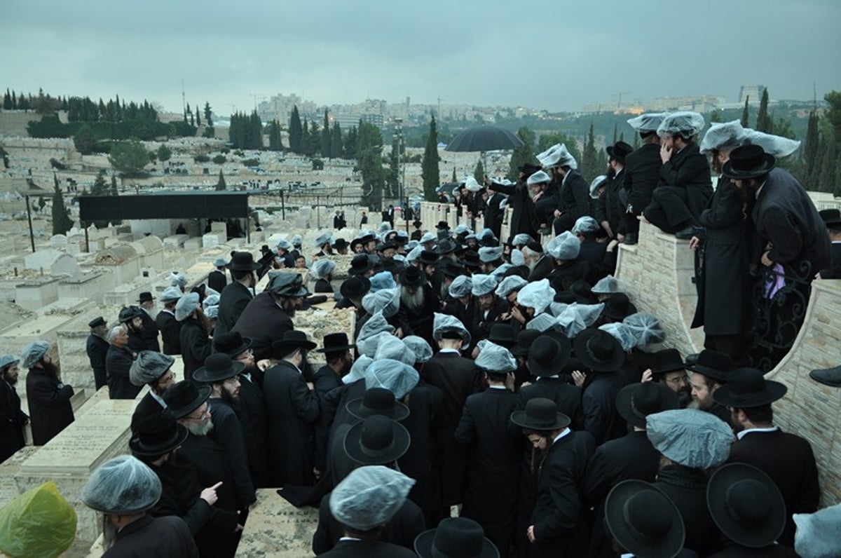 דרכו האחרונה: אלפים בהלווית גאב"ד קוממיות, הגרמ"מ זצ"ל