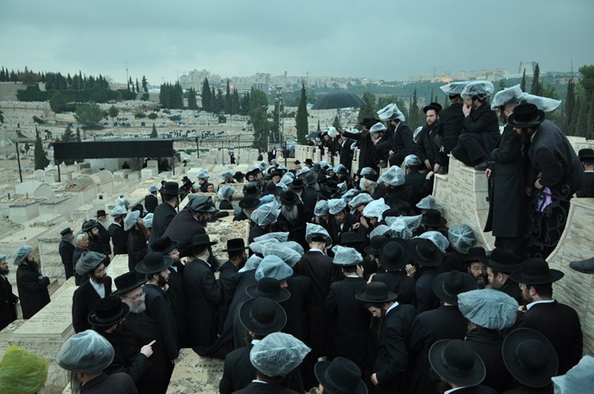 דרכו האחרונה: אלפים בהלווית גאב"ד קוממיות, הגרמ"מ זצ"ל