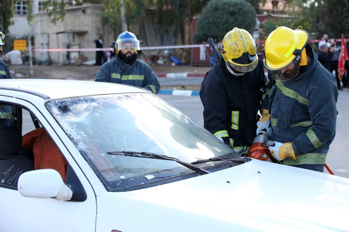 השר אלי ישי: "כולנו סובלים מהקיצונים"