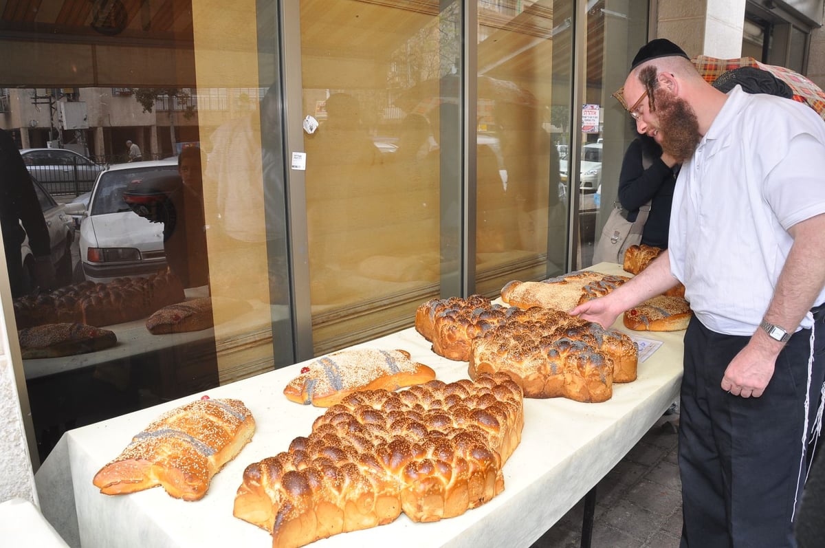 אווירת פורים בבני-ברק