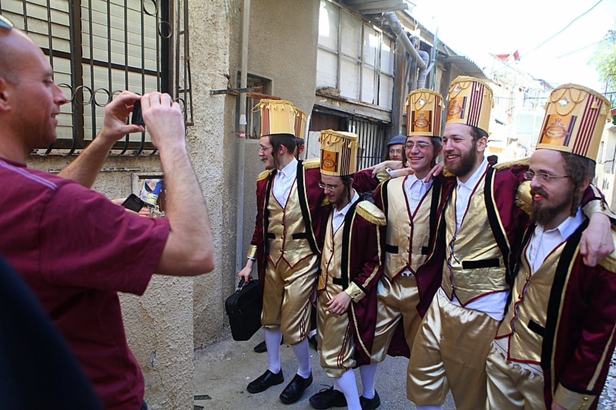 ירושלים שיכורה משמחה: צפו בתיעוד ענק מחגיגות הפורים