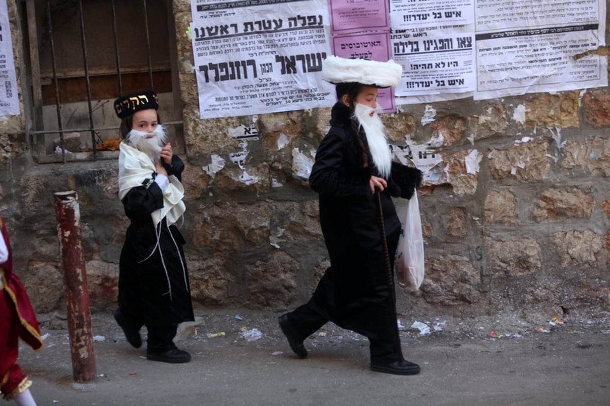 ירושלים שיכורה משמחה: צפו בתיעוד ענק מחגיגות הפורים