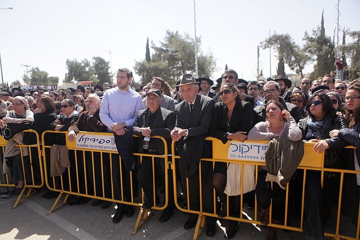 הלווית הנרצחים