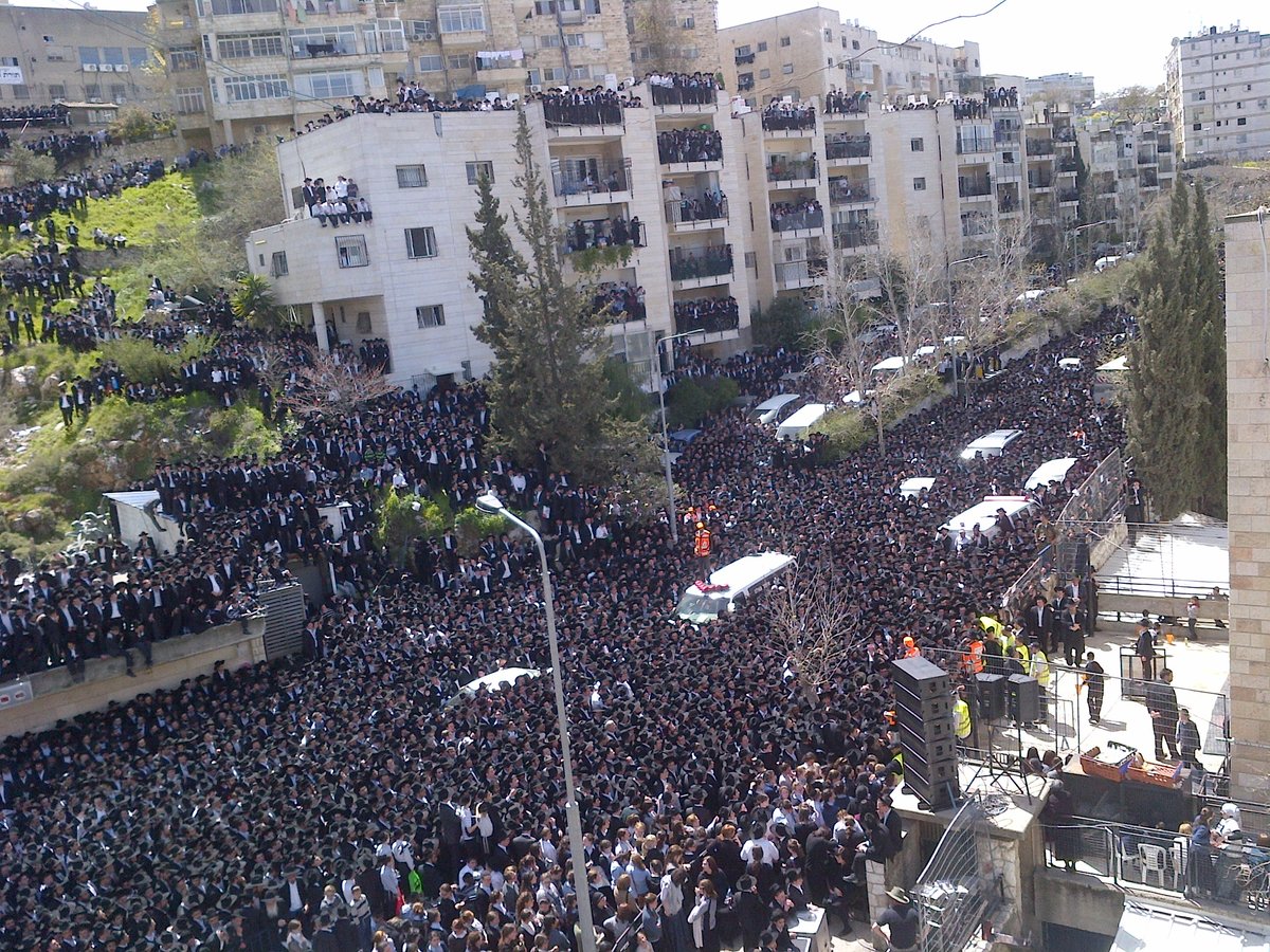 רבבות מלווים את זקן ראשי הישיבות, בנו מונה לממשיך דרכו