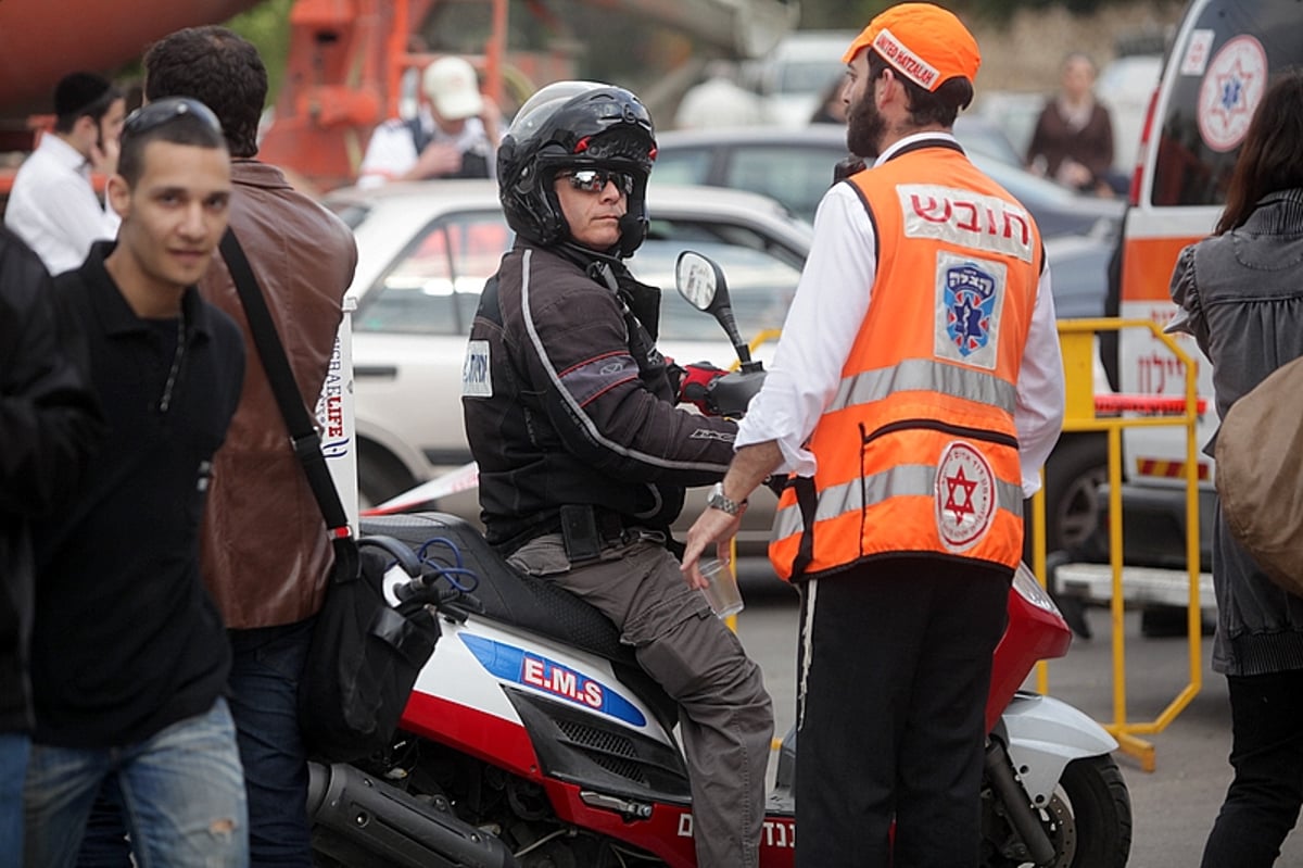 הלוויה אחת, שישה קברים ● האב ו-5 ילדיו הובאו למנוחות