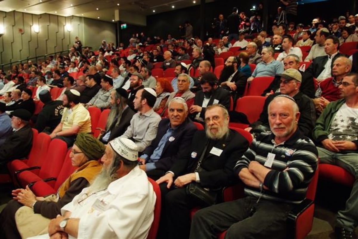 מכה לאורלב: מפגן תמיכה מרשים בח"כ מיכאל בן-ארי