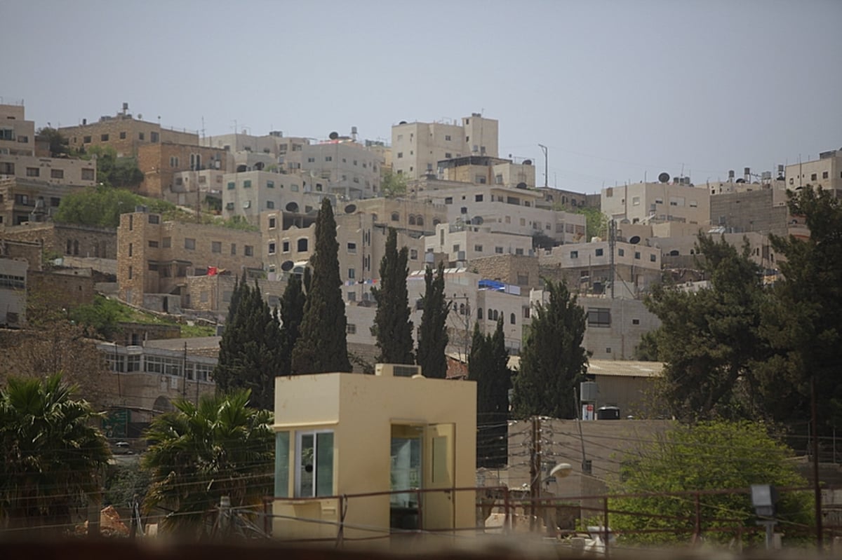 לאחר פינוי "בית המכפלה": המונים באו לחזק את חברון