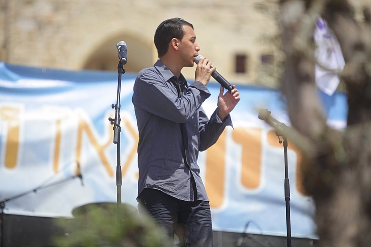 לאחר פינוי "בית המכפלה": המונים באו לחזק את חברון