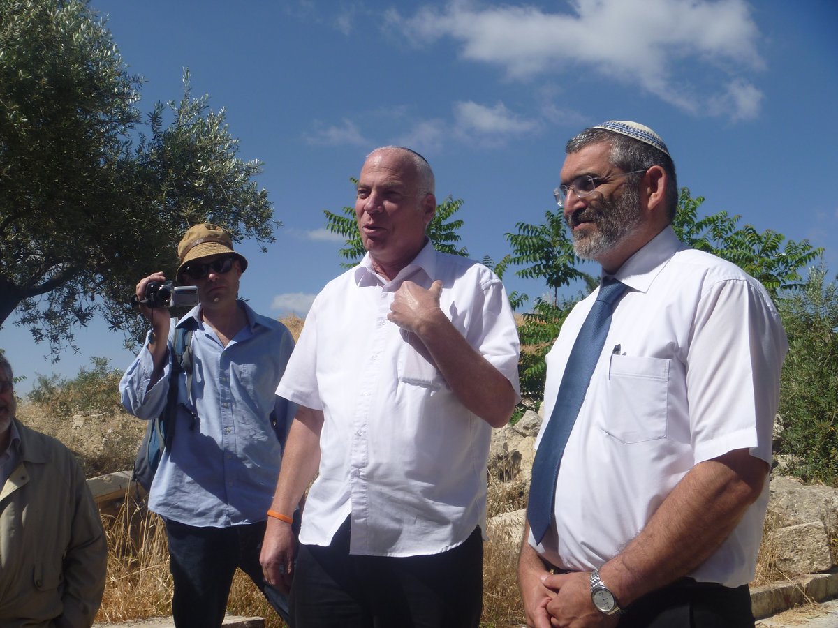 יום ירושלים: יהודים עלו להר הבית - ונעצרו