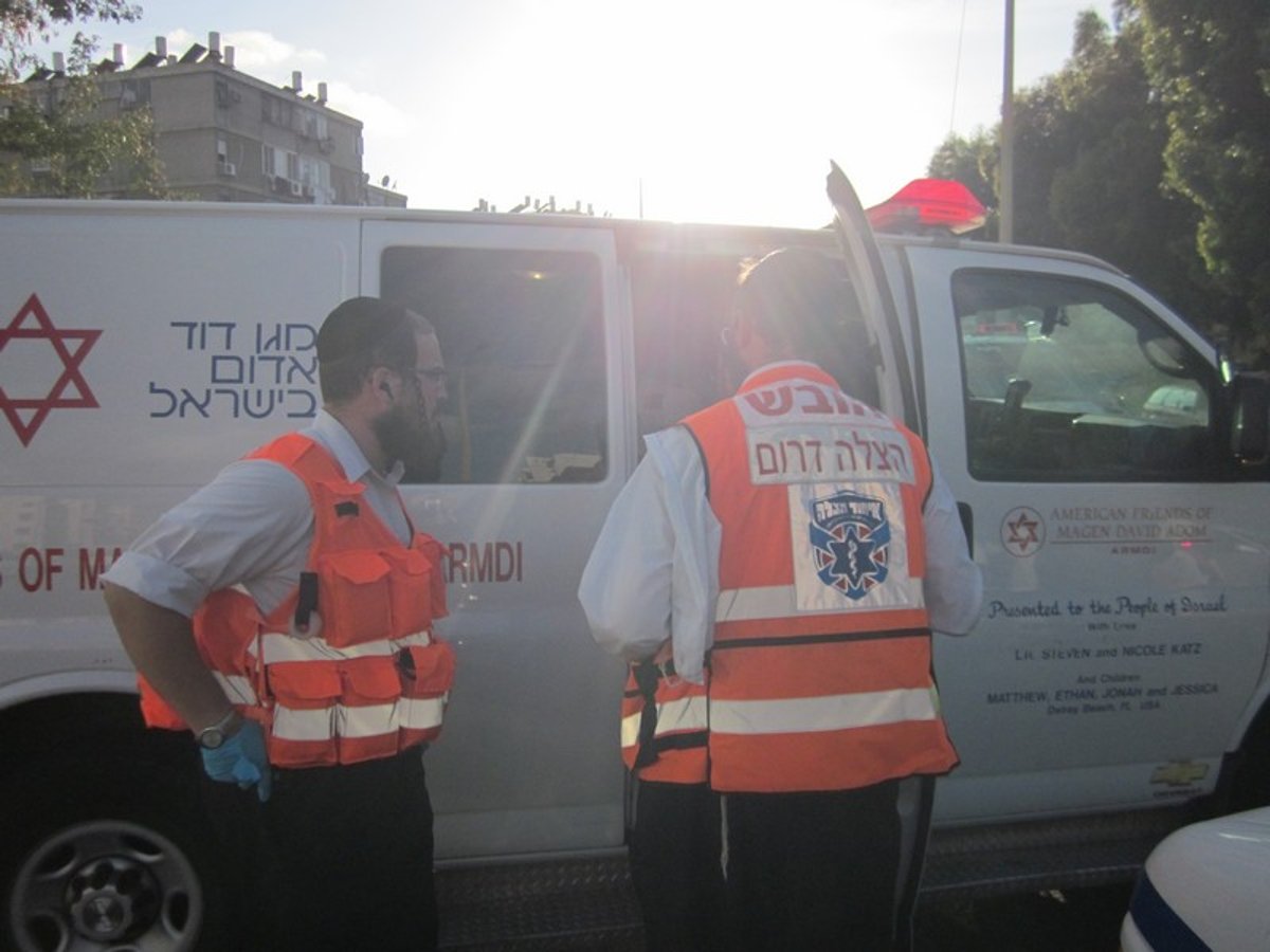 שתי ילדות חרדיות, חצו במעבר חציה ונפגעו מרכב חולף
