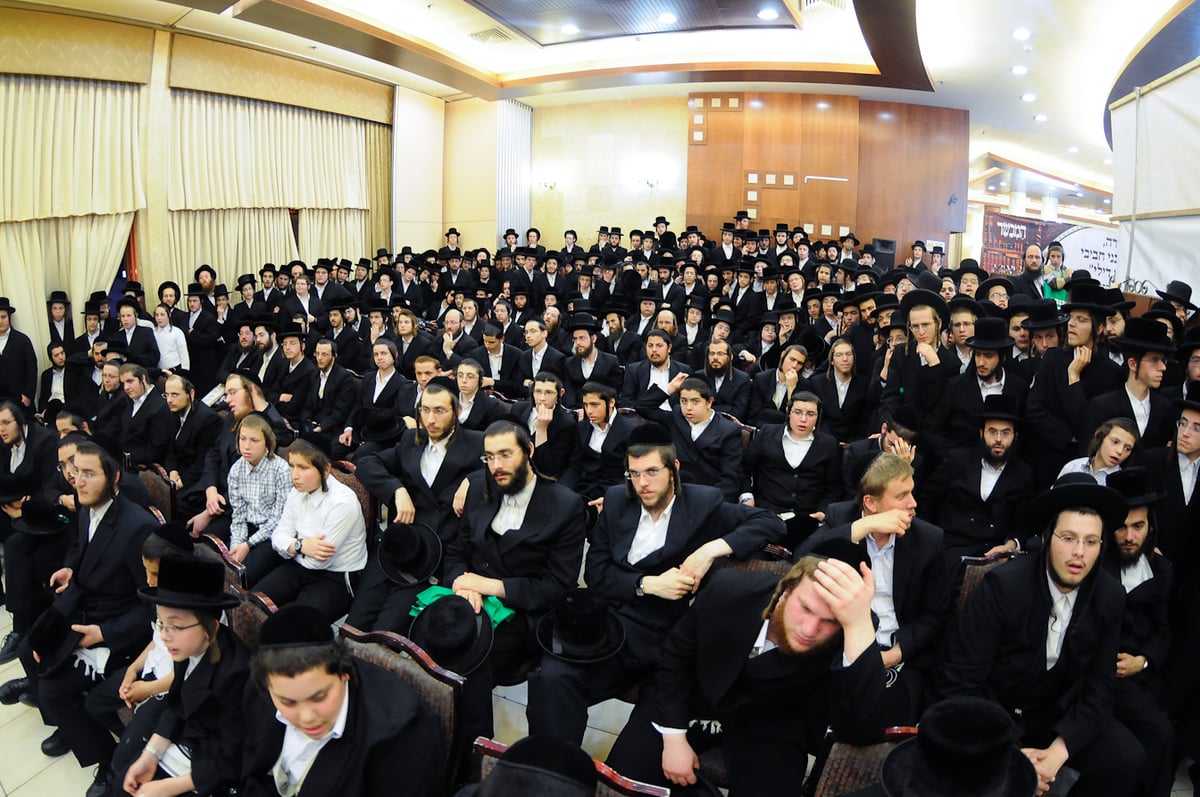 שבוע הספר החרדי: החל יריד הספרים של 'המבשר'