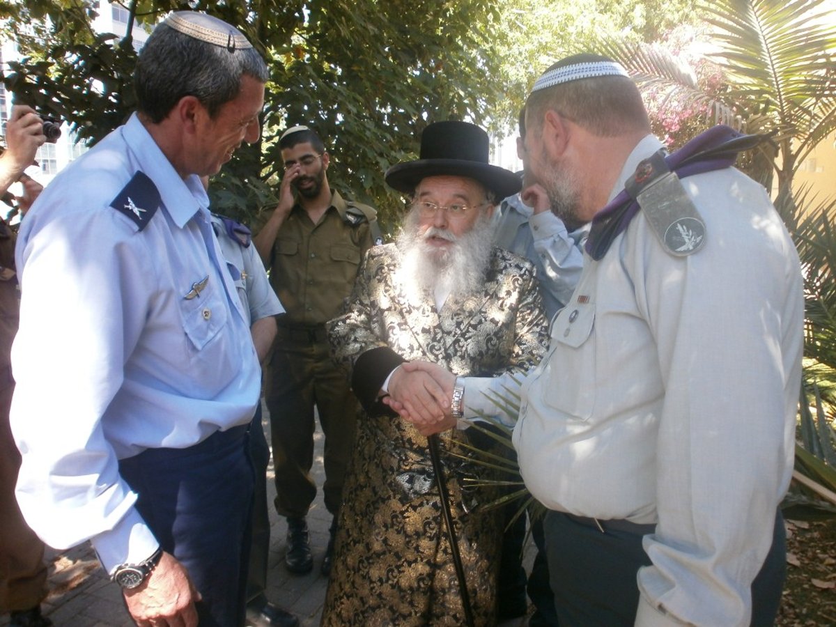 אורח בקרית הביטחון: האדמו"ר ממישקולץ