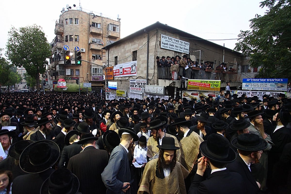 גאב"ד העדה החרדית זעק: "צריך למסור את הנפש ולא להתגייס לצה"ל"