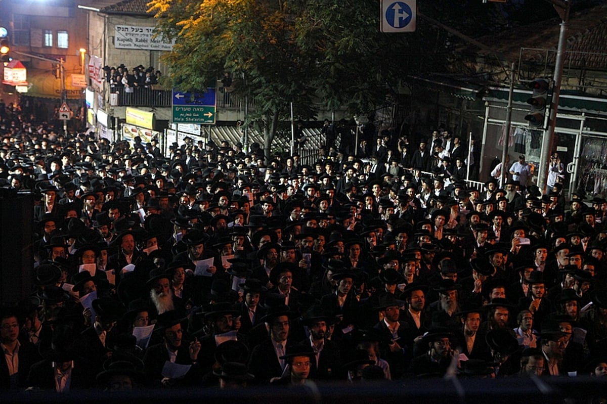 גאב"ד העדה החרדית זעק: "צריך למסור את הנפש ולא להתגייס לצה"ל"