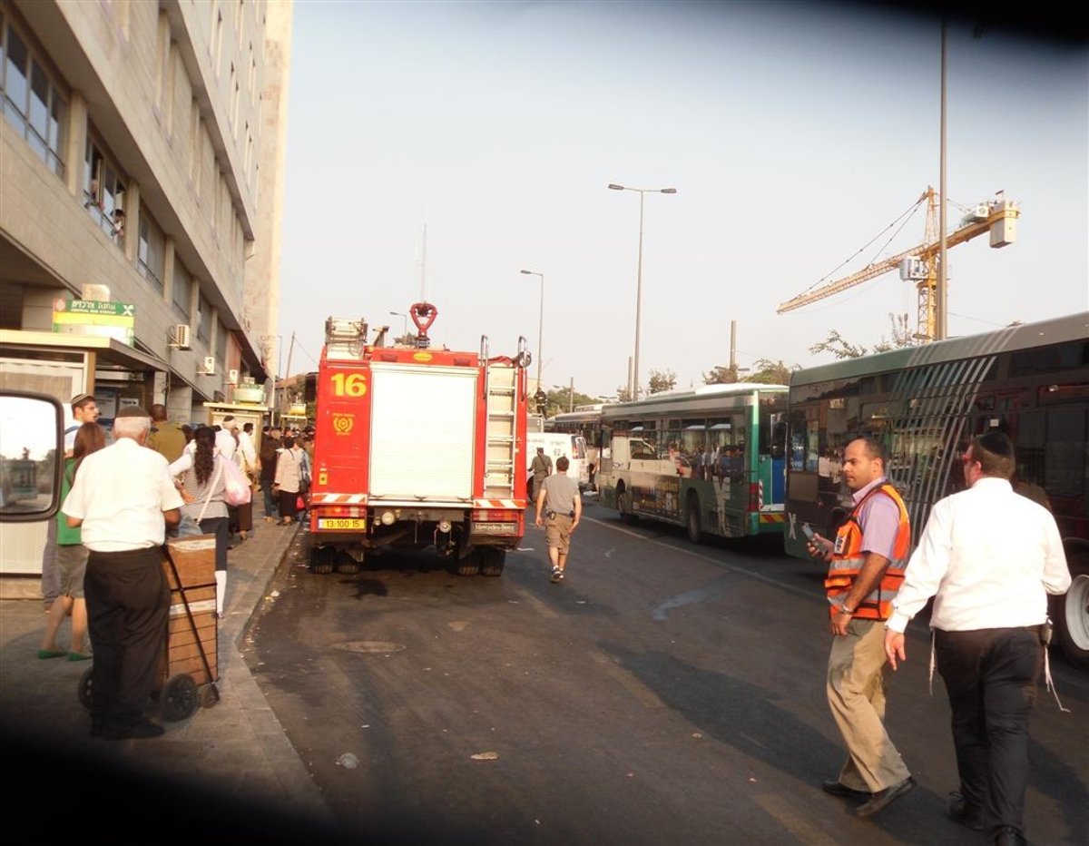 ירושלים: נמחצה בין אוטובוסים ונפצעה אנוש