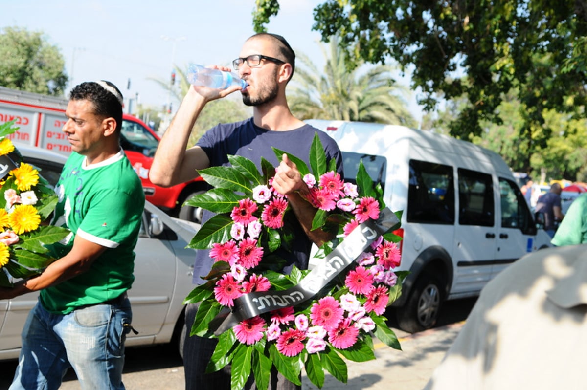 משה סילמן הובא למנוחות: "הפך לסמל"