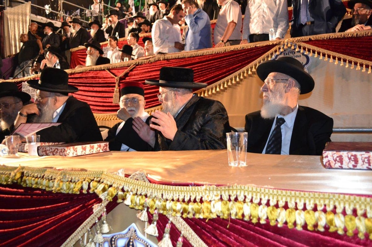 מעמד הרבבות במעמד סיום הש"ס באצטדיון טדי • גלרית ענק
