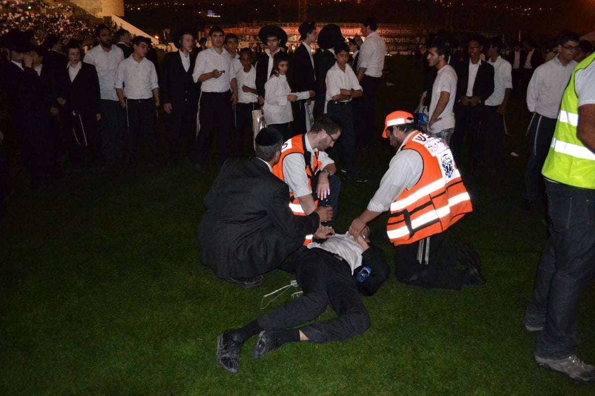 מעמד הרבבות במעמד סיום הש"ס באצטדיון טדי • גלרית ענק