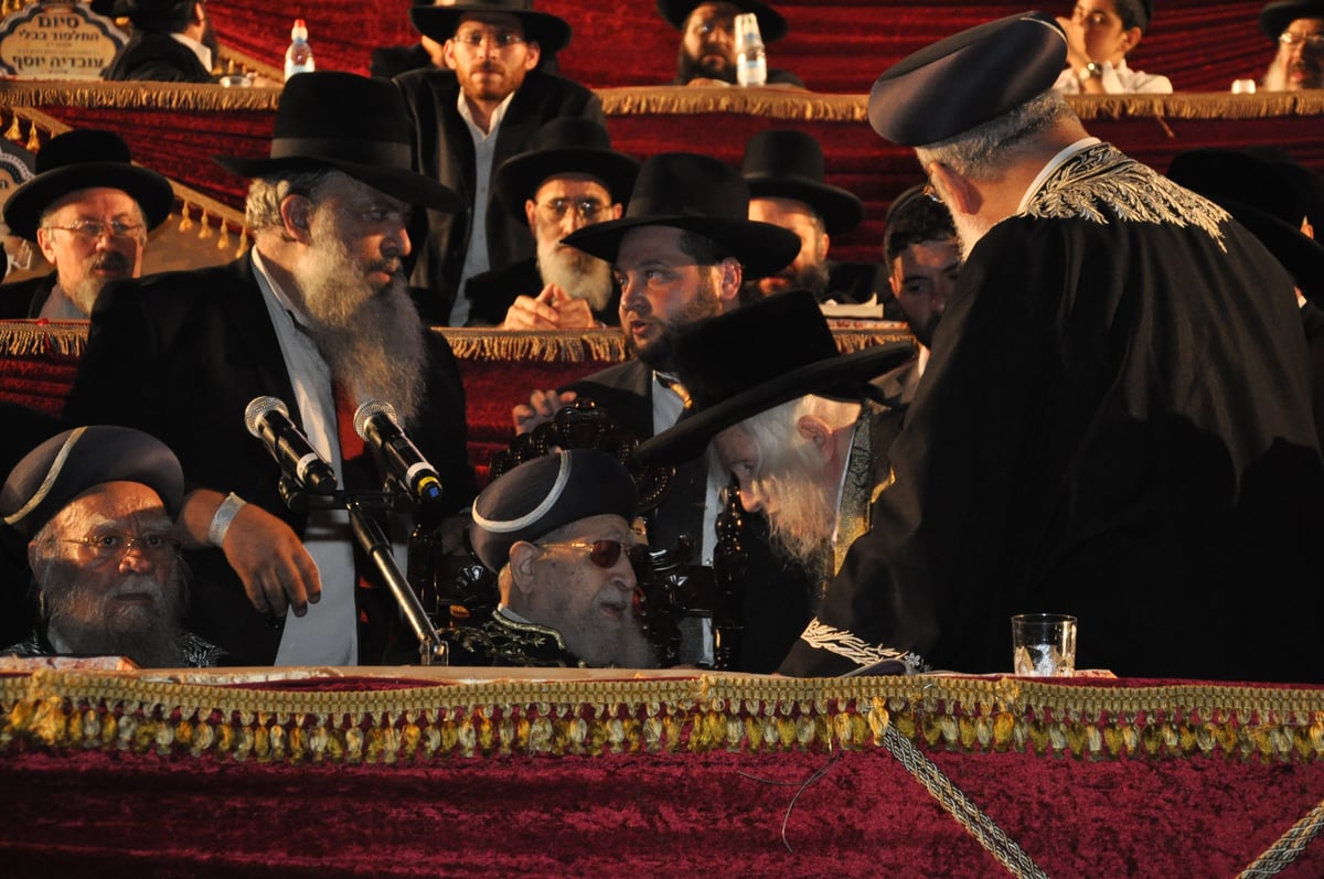 מעמד הרבבות במעמד סיום הש"ס באצטדיון טדי • גלרית ענק