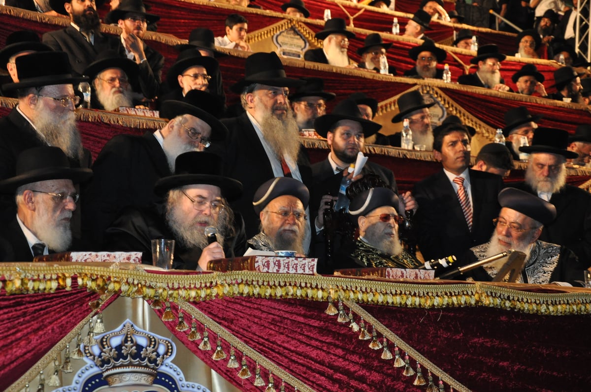 מעמד הרבבות במעמד סיום הש"ס באצטדיון טדי • גלרית ענק