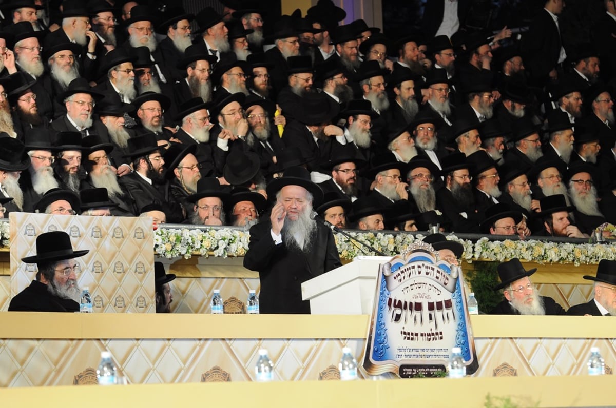 רבבות לומדי התורה במעמד סיום הש"ס בירושלים • גלריה