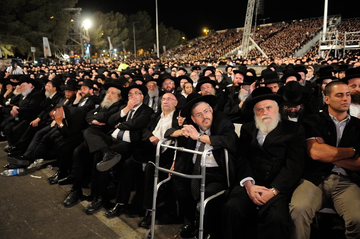 כבוד התורה: רבבות במעמד סיום הש"ס המרכזי • גלריה מסכמת