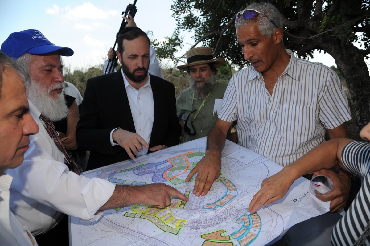 היסטוריה: חריש, עיר חרדית חדשה יצאה לדרך