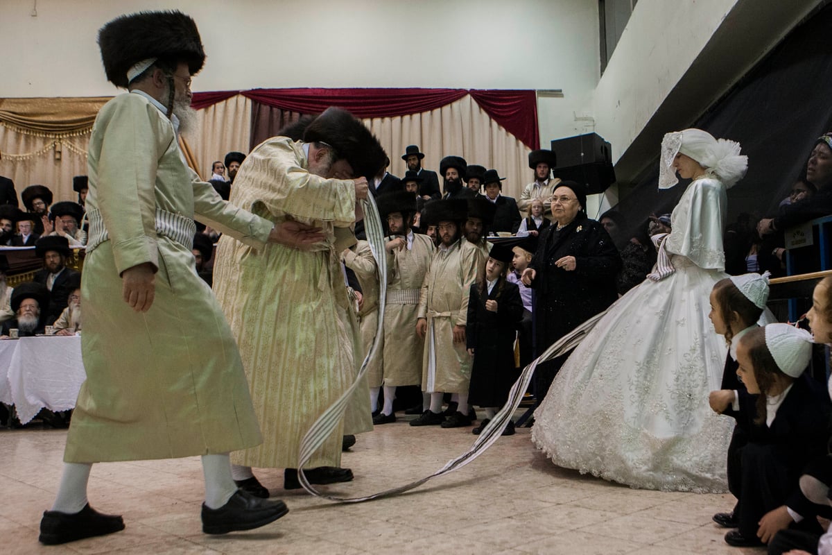 תיעוד מיוחד: החתונה ב'תולדות אברהם יצחק'