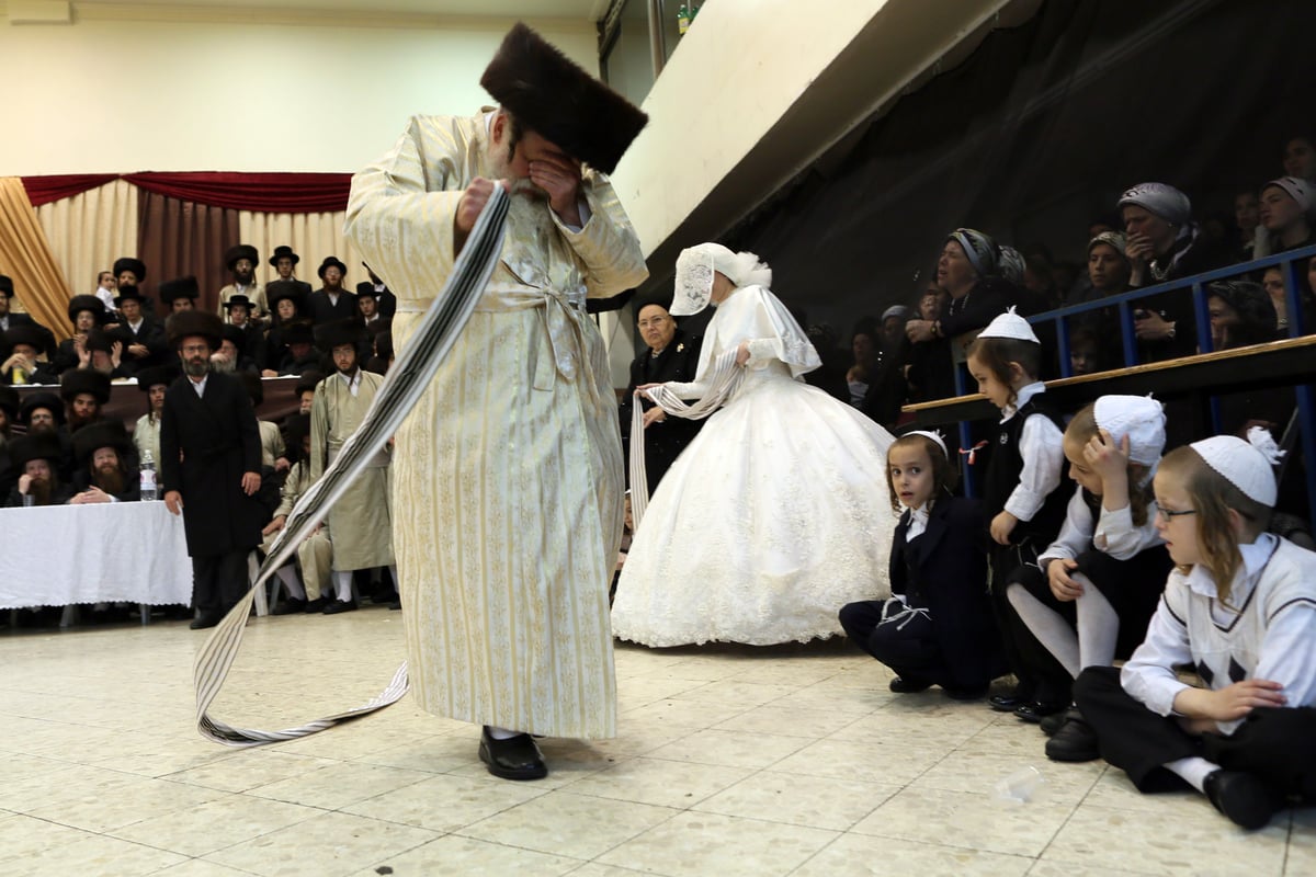 תיעוד מיוחד: החתונה ב'תולדות אברהם יצחק'