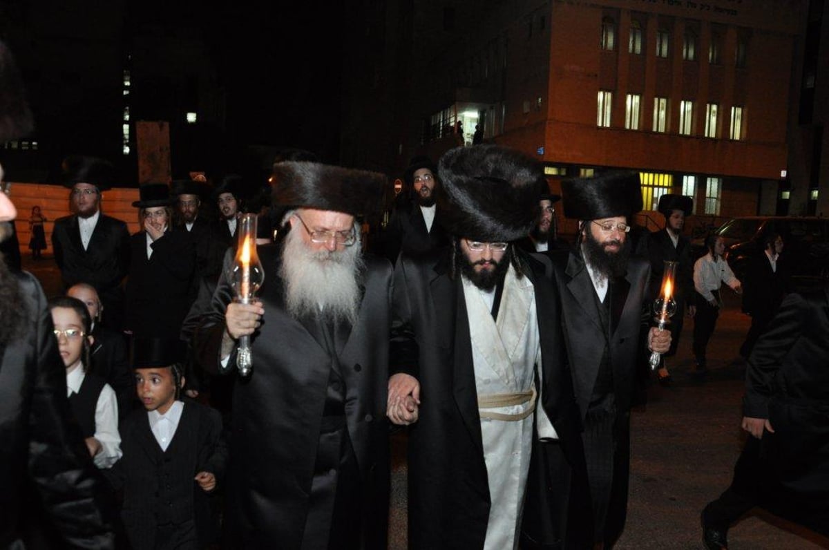 תיעוד: חתונת בן המשפיע הרב אהרן טויסיג