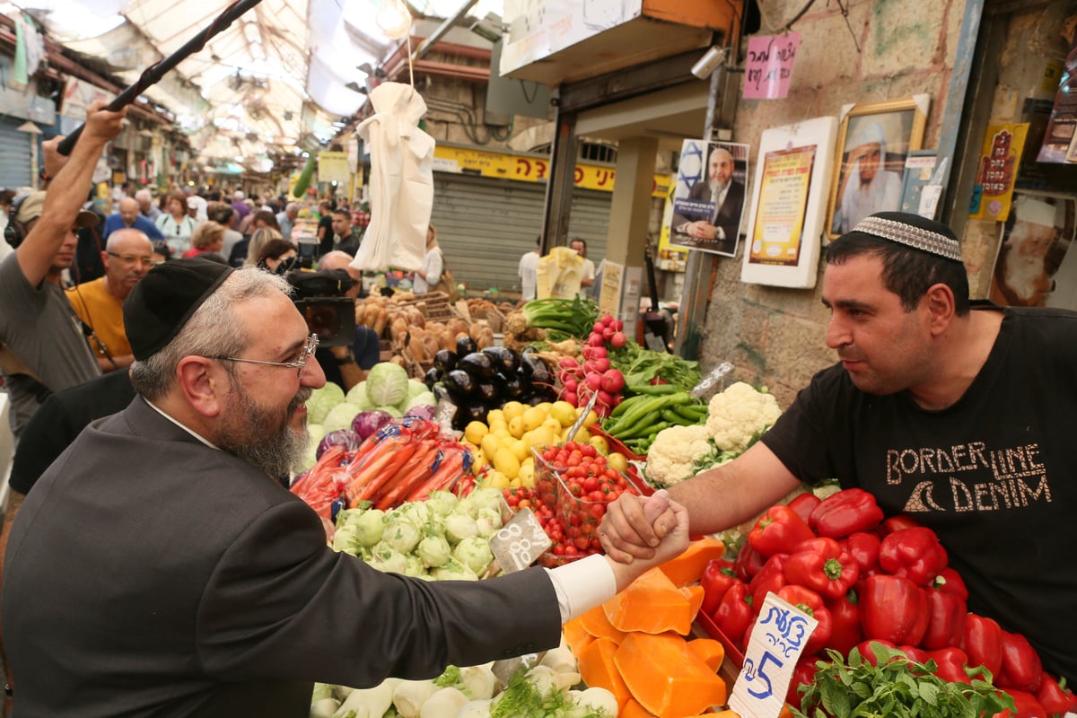 הפוליטיקאי הראשון בשוק מחנה יהודה: חיים אמסלם