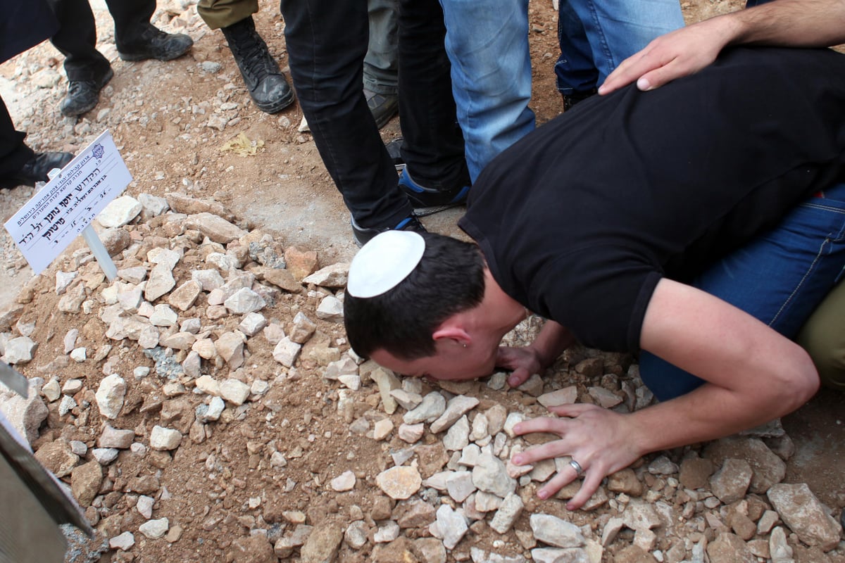 תיעוד עצוב: הלוויתו של החייל יוסף פרטוק הי"ד