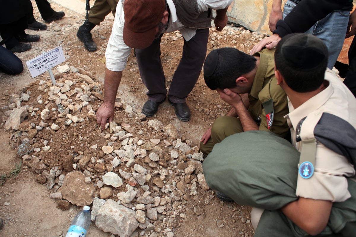 תיעוד עצוב: הלוויתו של החייל יוסף פרטוק הי"ד