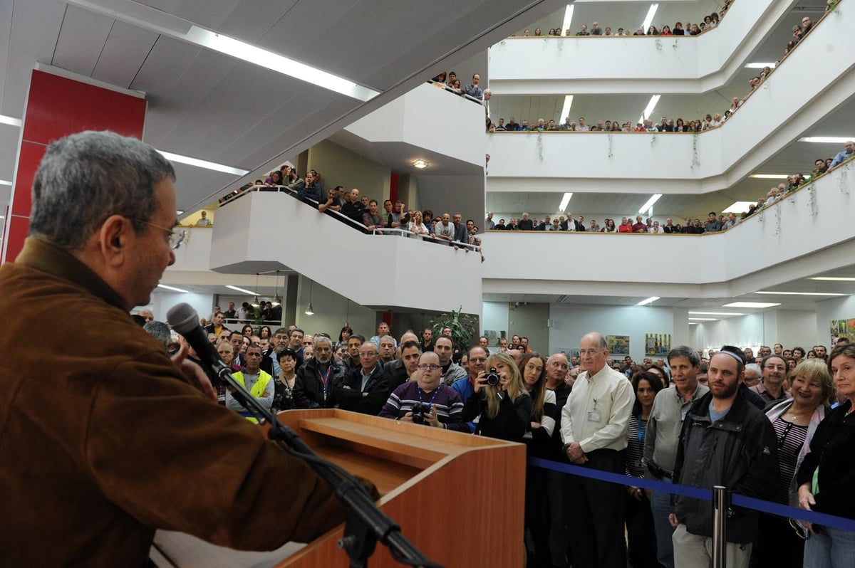 ברק נפרד מעובדי רפא"ל: "משקיעים במערכות התקפיות"