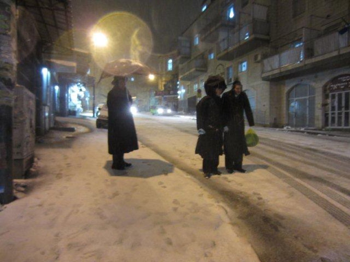 צפו: שכונת בית ישראל מכוסה בשלג