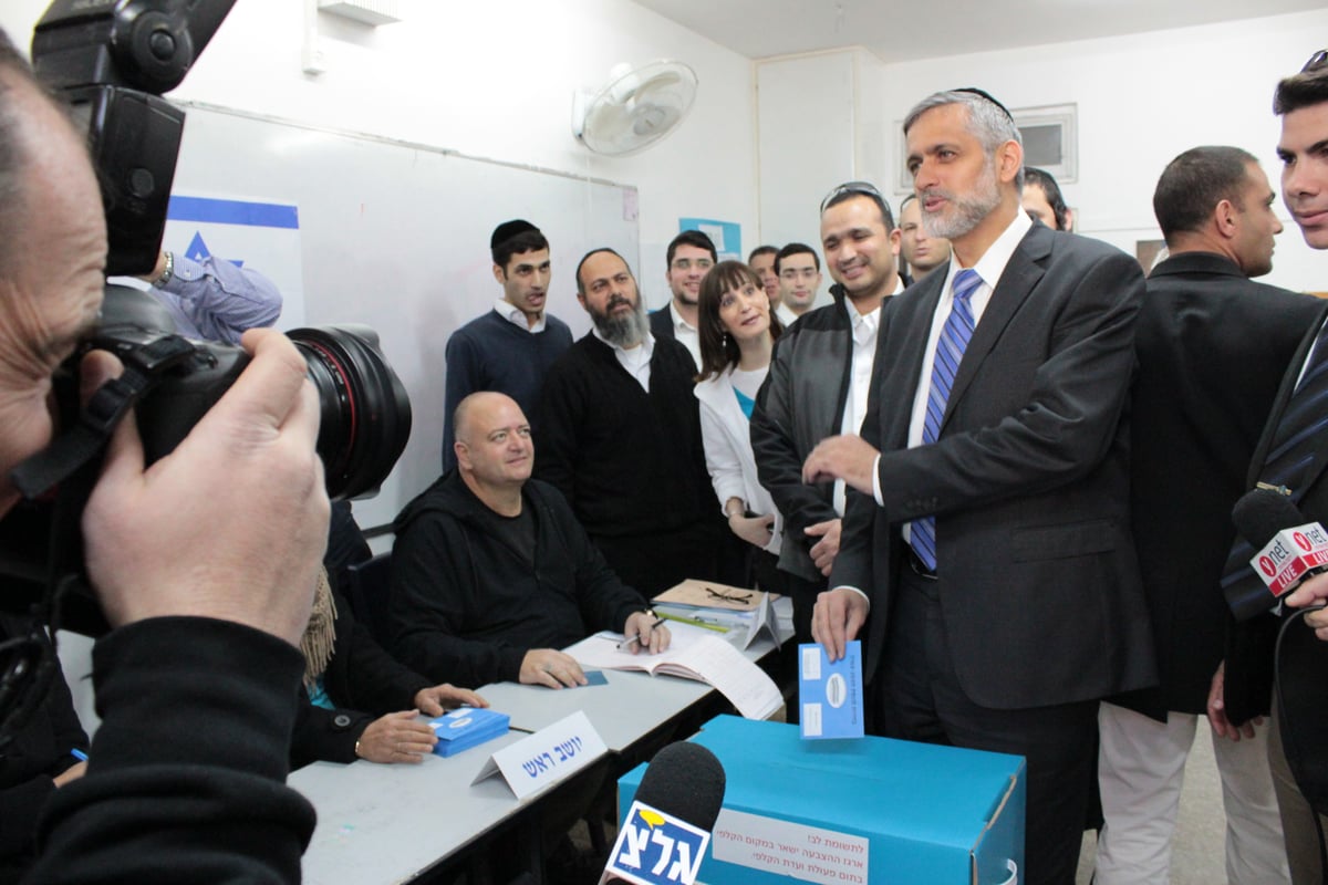 צפו: ראשי ש"ס דרעי וישי מצביעים, אמסלם הצטרף