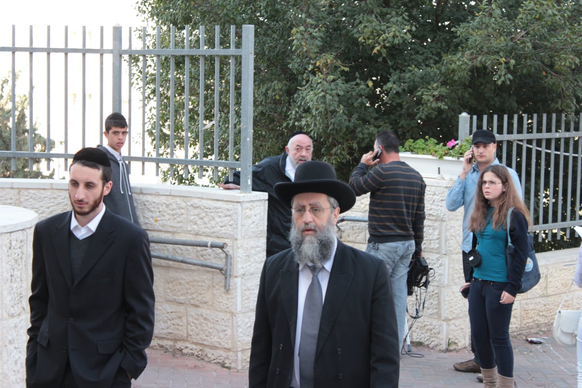 צפו: ראשי ש"ס דרעי וישי מצביעים, אמסלם הצטרף