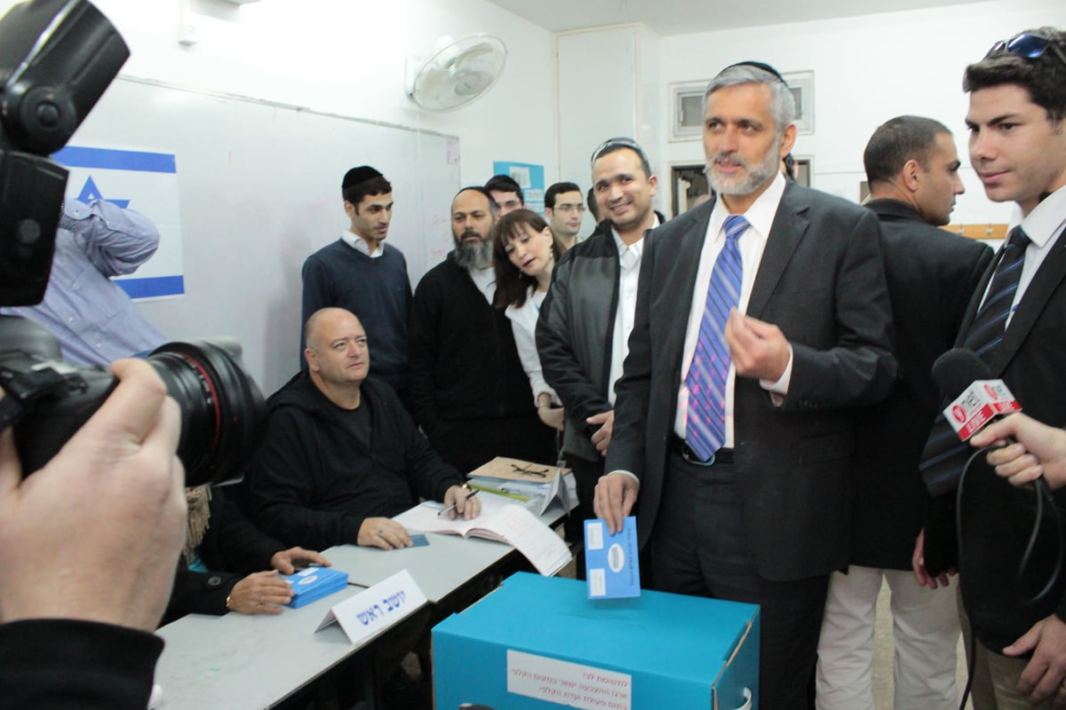 צפו: ראשי ש"ס דרעי וישי מצביעים, אמסלם הצטרף