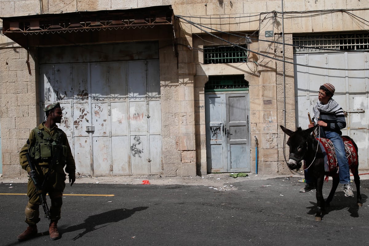 צפו: גם בחברון חגגו את פורים