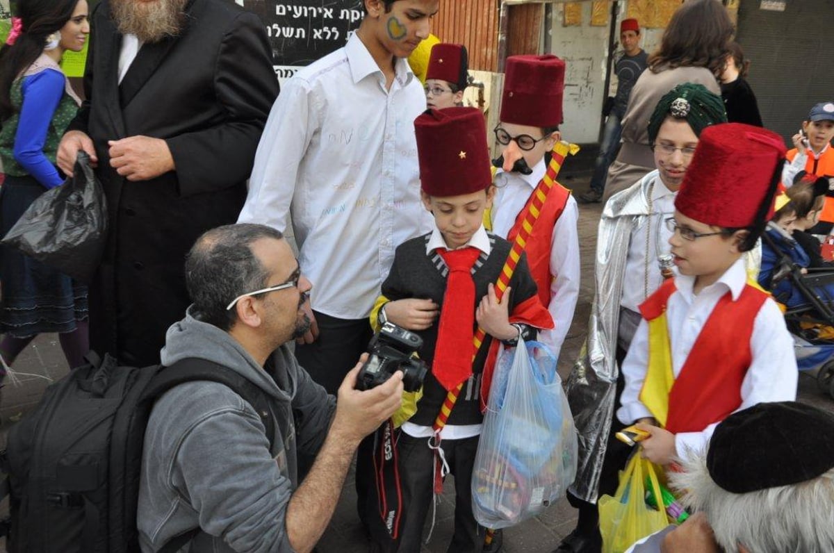 בבני ברק חגגו את פורים בהידור • צפו בגלריית ענק