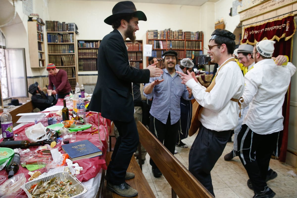 הירושלמים חוגגים פורים • גלריה