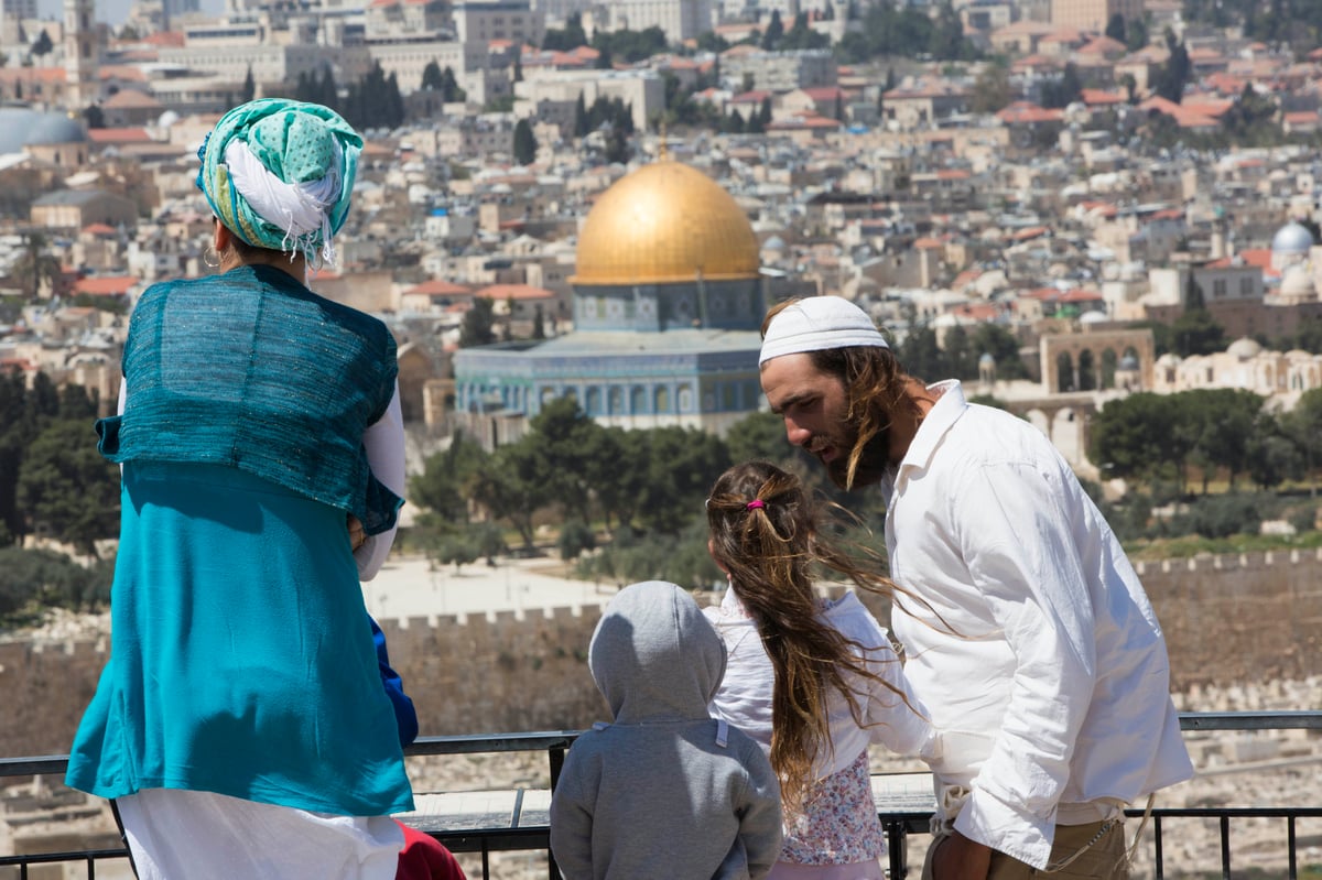 חול המועד: אלפים יצאו לבלות בפארקים • צפו בגלריה